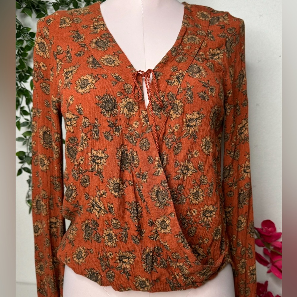 ❤️🌻 Mossimo Floral Small Top 🌻🧡
